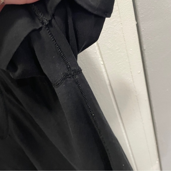 Lululemon Black Cuffed Sleeves Short Sleeve Shirt - Picture 5 of 10